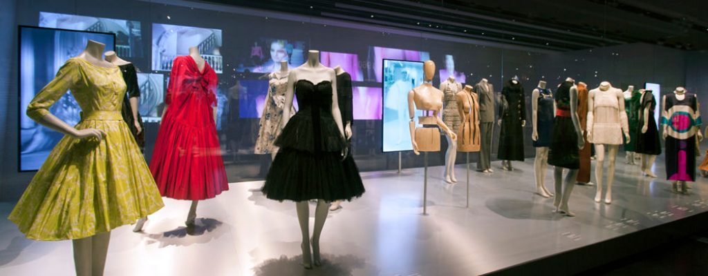 Museo del Diseño de Barcelona “El cuerpo vestido. Siluetas y moda (1550-2015)”