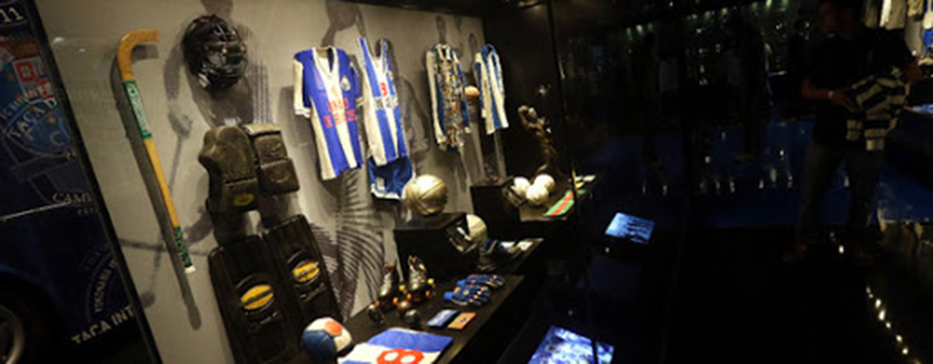 Instal.lació CRAVOS. Museu FC Porto